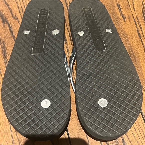 Michael Kors Flip Flop size 11 - Picture 2 of 5